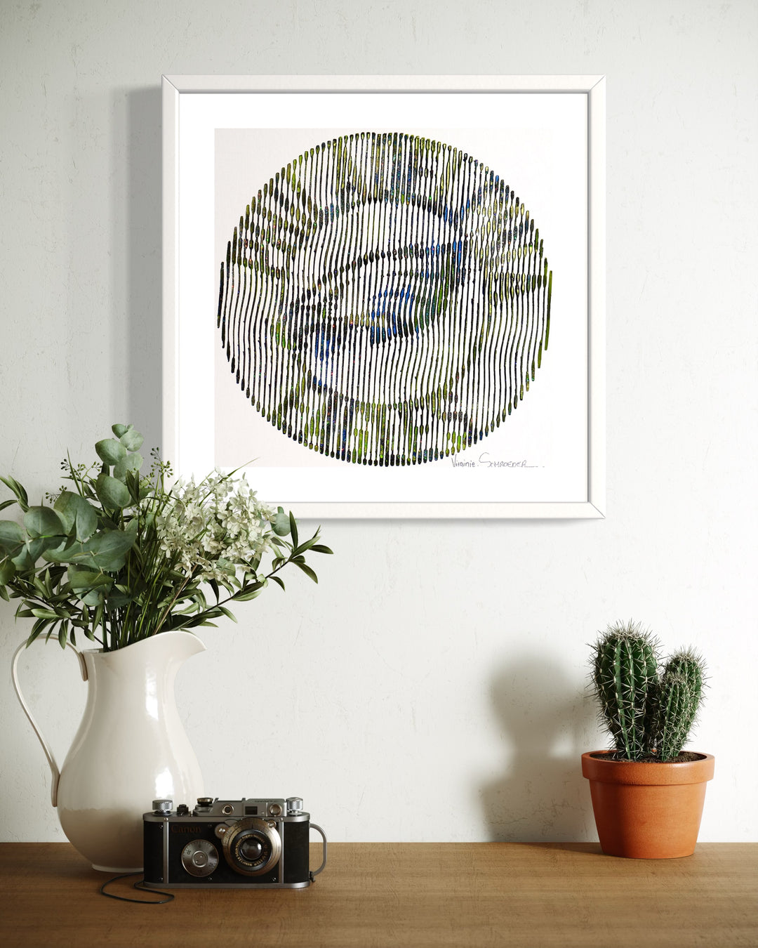Philadelphia Eagles football team emblem logo circle in green and white vertical lines