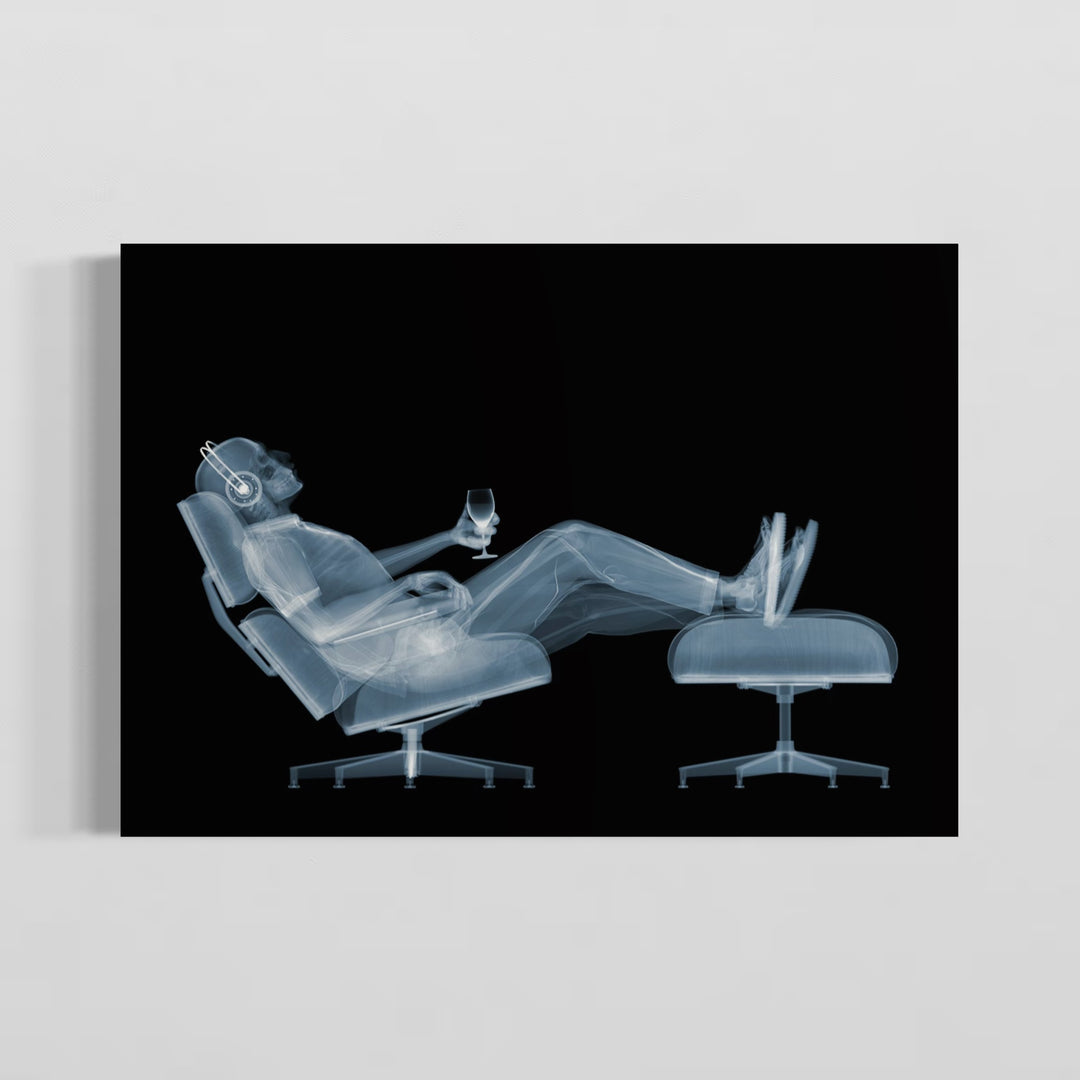 Eames Chillin&